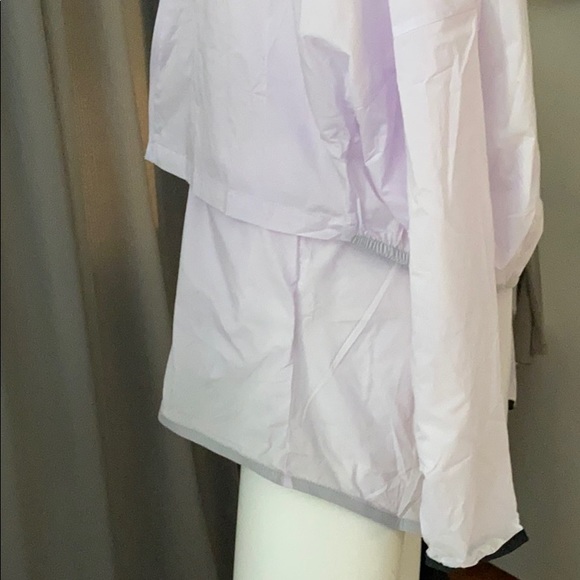 NIKE Dual Windbreaker Jacket. Lavender. Medium - Picture 9 of 16